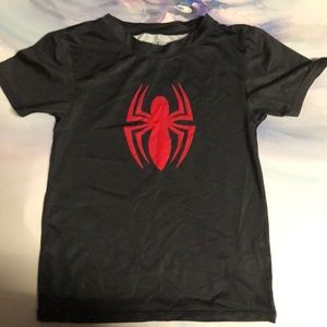 ULTIMATE SPIDER-MAN TOP